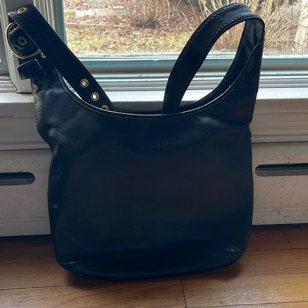 large black leather Coach Hobo bag (Style #D089312406)